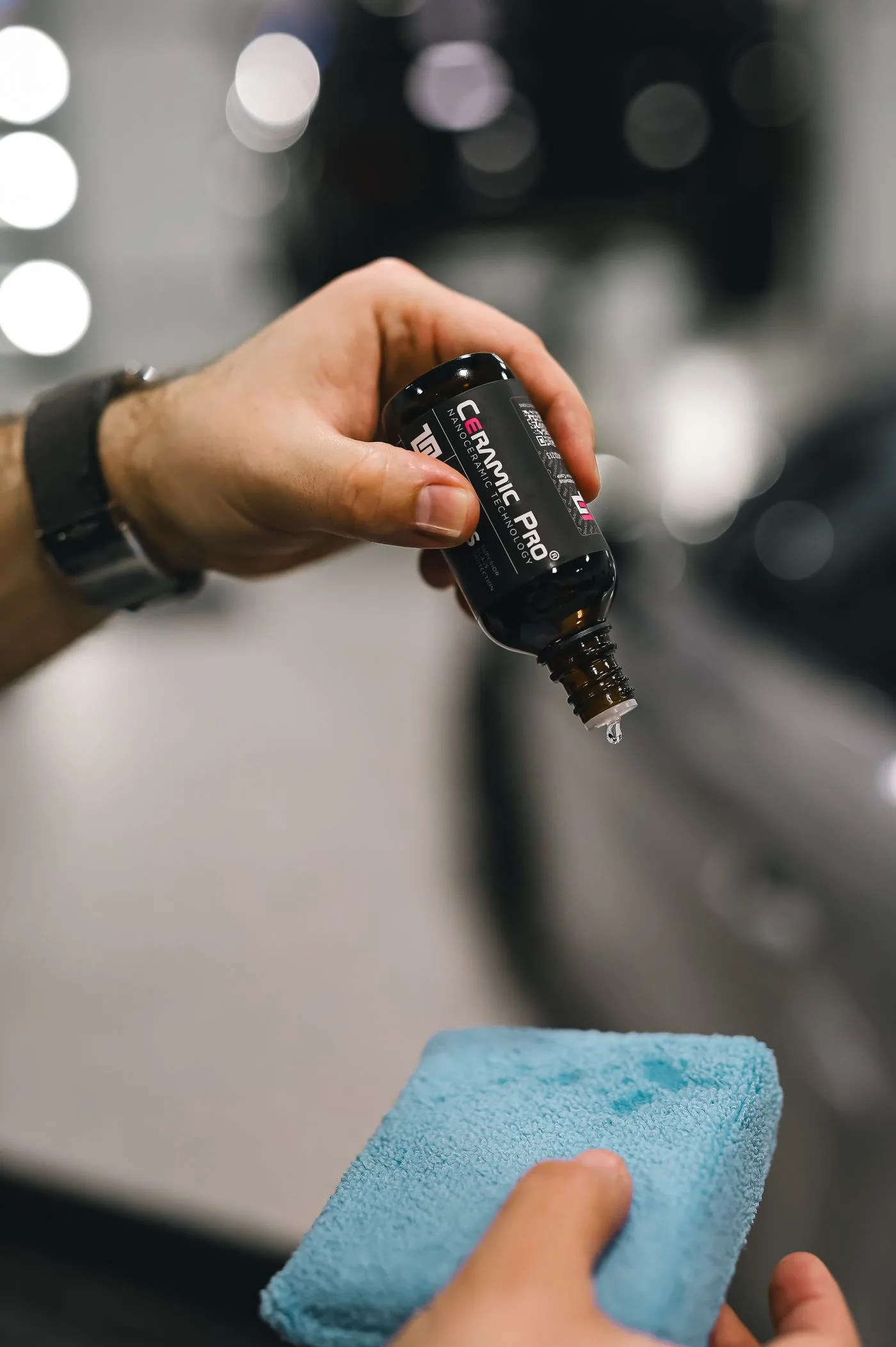 Pembersihan detail velg dan rangka motor dalam jasa detailing motor jogja